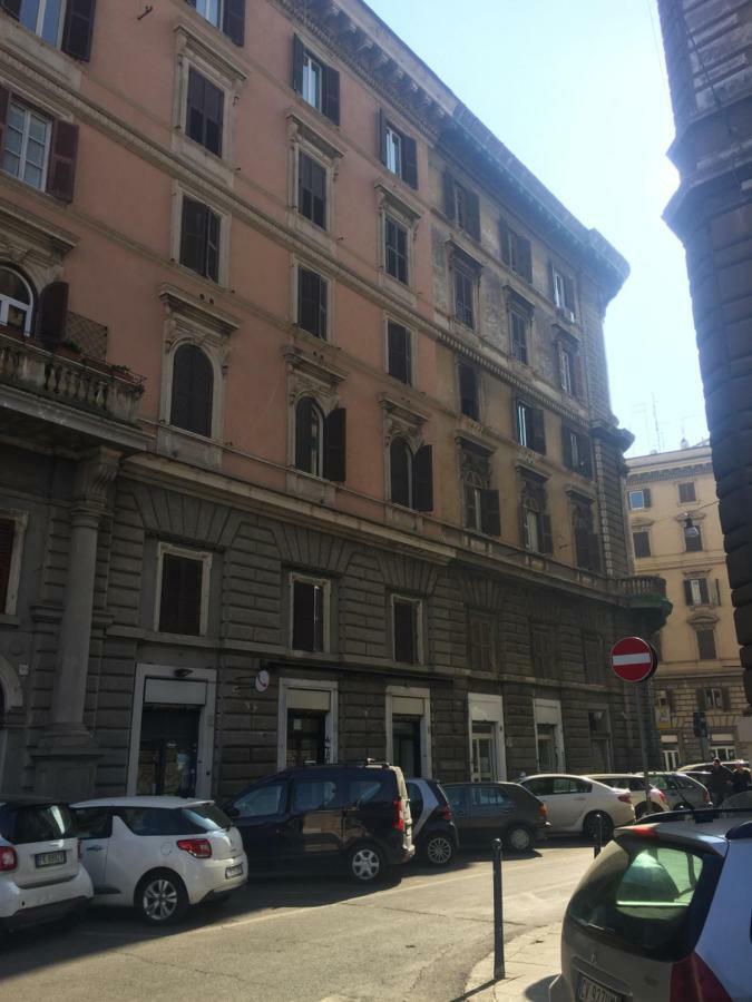 Pensionat Bakirooms Rom